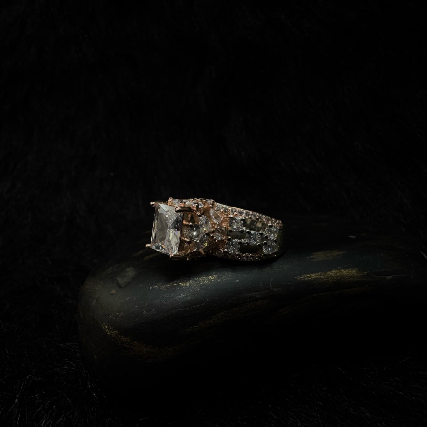 Queen Ring