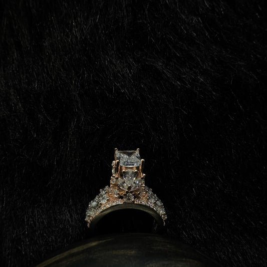 Queen Ring