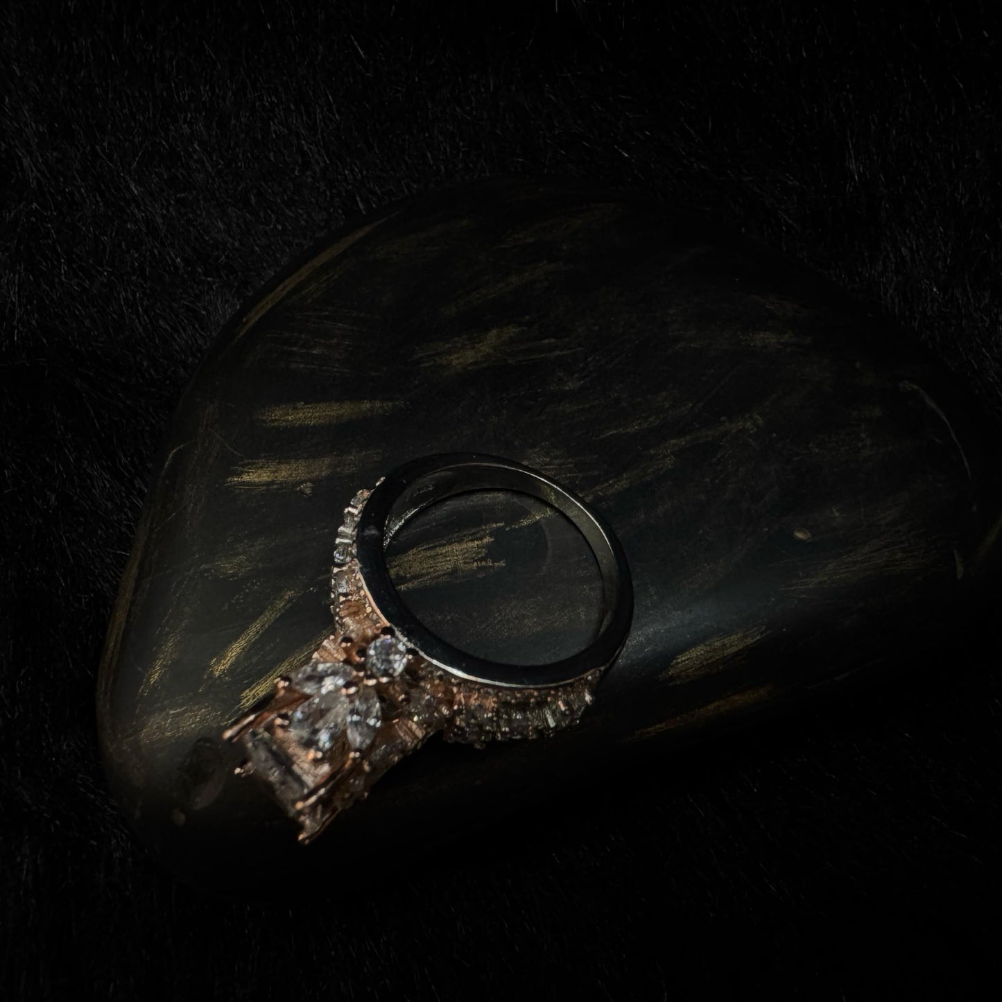Queen Ring