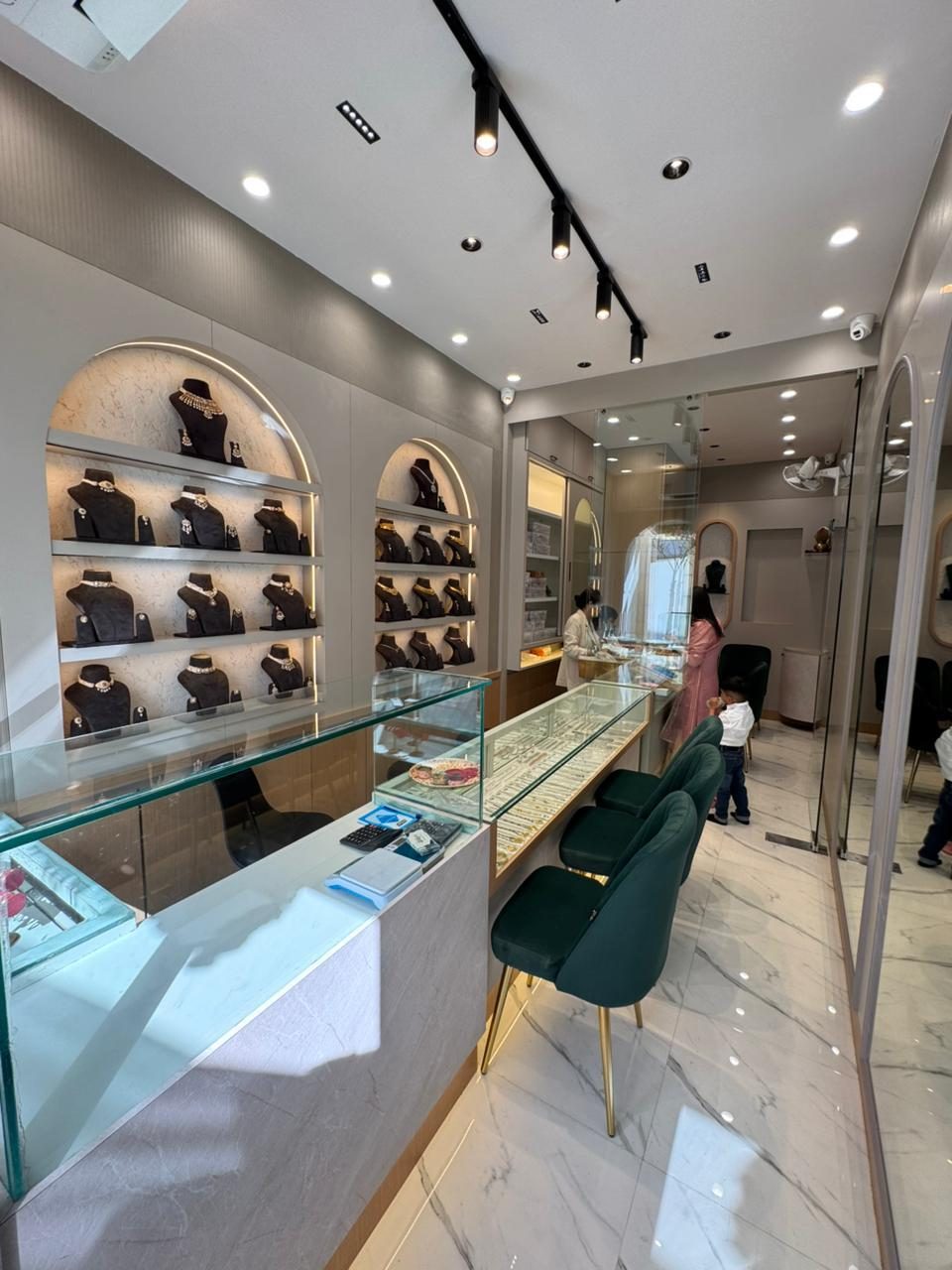 Shilara Jewels store